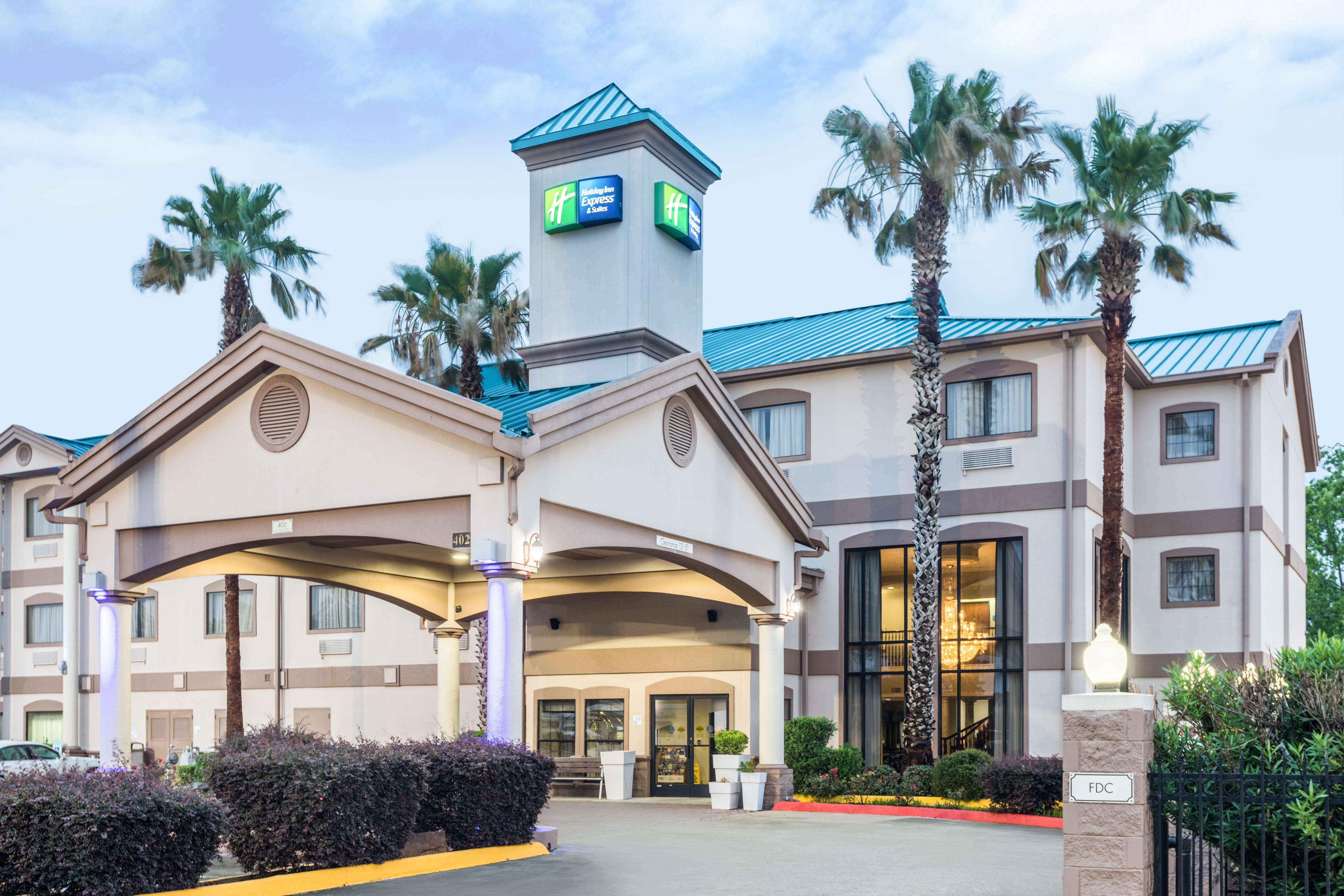 Holiday Inn Express Hotel And Suites Lake Charles By Ihg Exterior foto