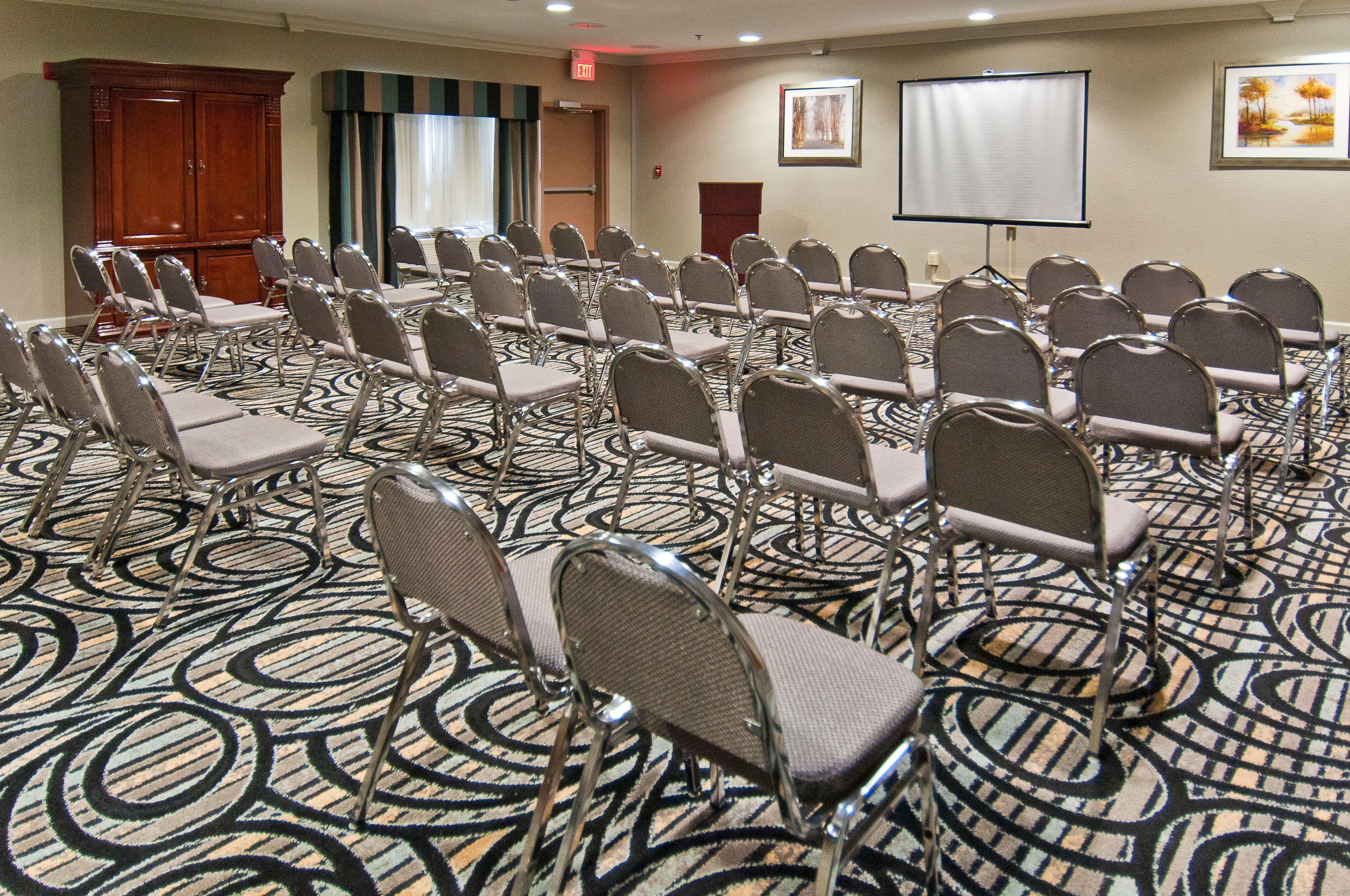 Holiday Inn Express Hotel And Suites Lake Charles By Ihg Exterior foto