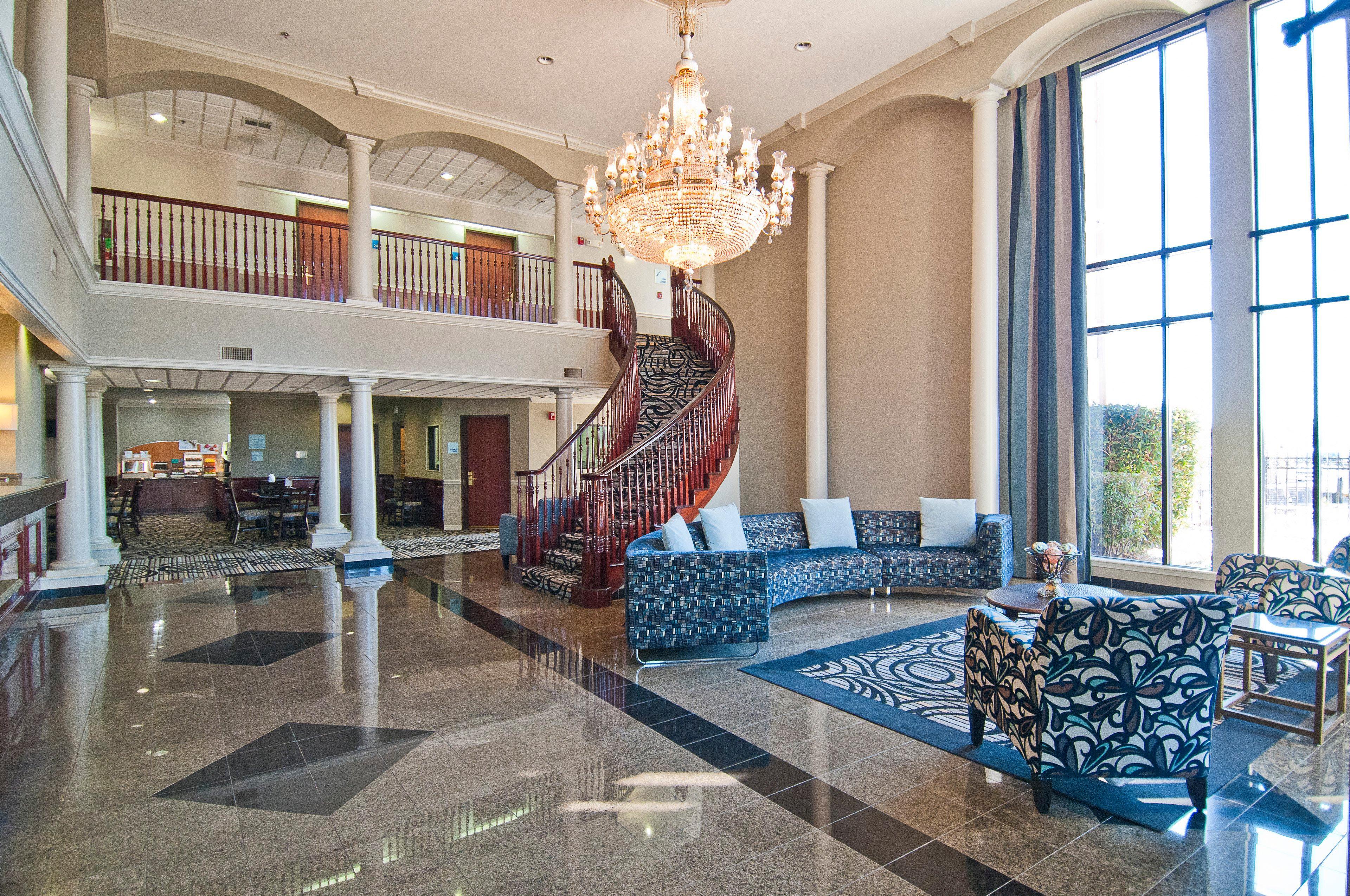Holiday Inn Express Hotel And Suites Lake Charles By Ihg Exterior foto