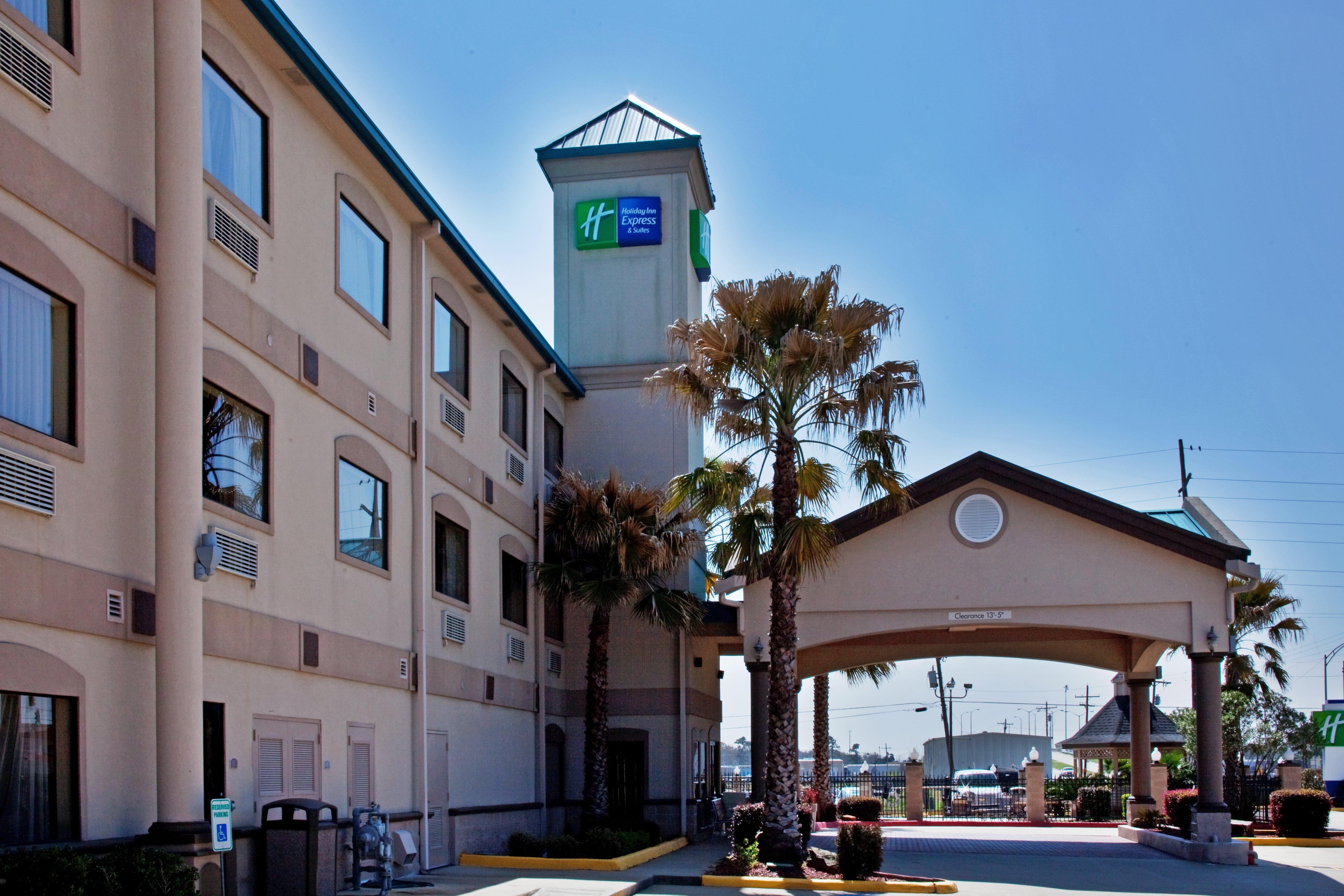 Holiday Inn Express Hotel And Suites Lake Charles By Ihg Exterior foto